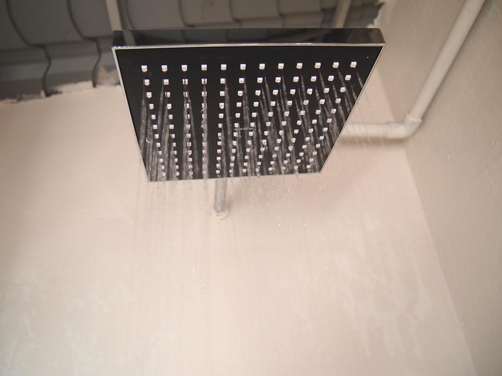 Project Uchi Ss2 Hotel Petaling Jaya Exterior photo
